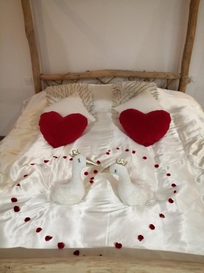 Le Reve De Lily Bed & Breakfast Les Vigneres Exterior photo